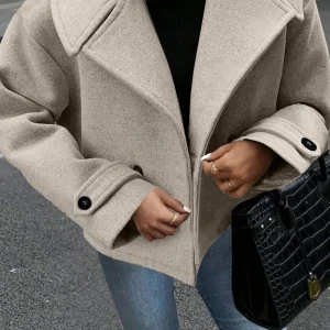 Casual jas met dubbelrijs sluiting en brede kraag