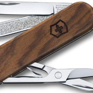 67. Victorinox Classic SD Wood zakmes 5 functies
