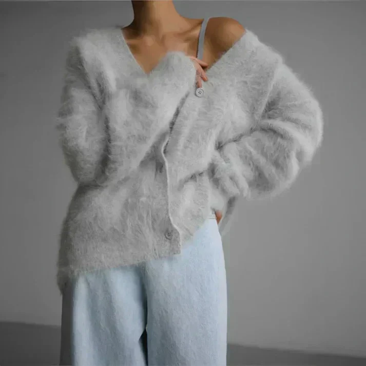 Fluffy cardigan met v-hals en knopen - Afbeelding 2