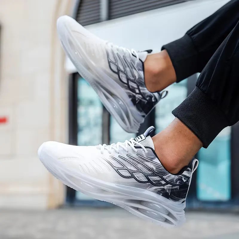 Lichte sneakers met vetersluiting voor outdoor activiteiten - Afbeelding 5