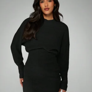 Mini-jurk met lange mouwen en ronde hals