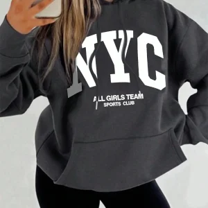 Oversized hoodie met drop shoulder ontwerp