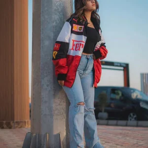 Oversized jas met ritsluiting en opstaande kraag