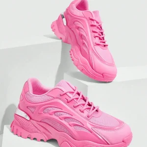 Sneakers met dikke zool en mesh-oppervlak