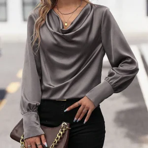 Effen kleur blouse met plooien