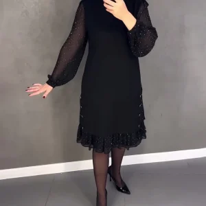 Langarmige elegante jurk met stippen