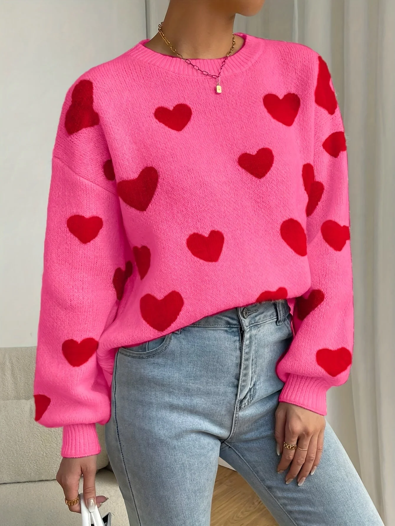 Sara | Roze trui met rood hartpatroon en ronde hals - Afbeelding 7