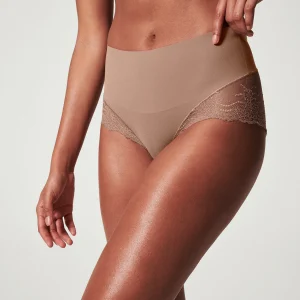 SPANXsupersmooth Undie-Tectable Lace Hi-Hipster
